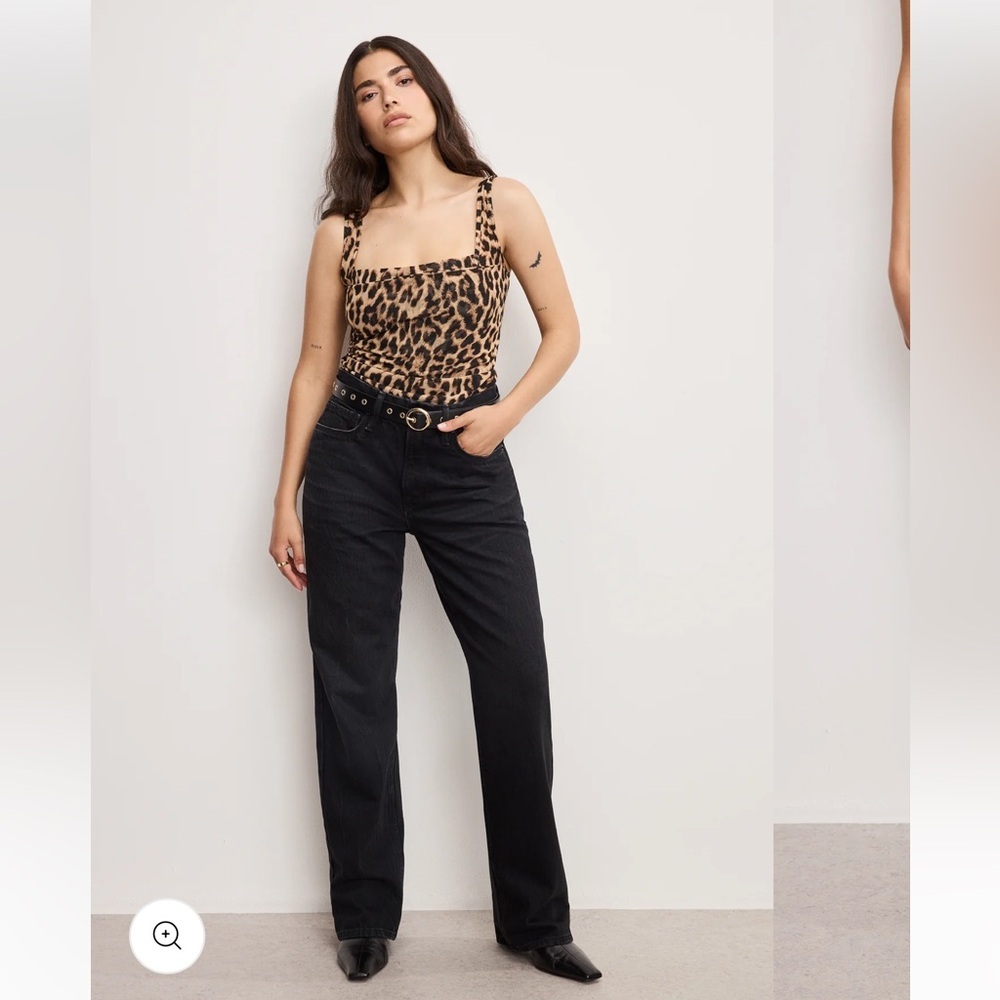 Good American Petite 90’s Relaxed Mid Rise Straight Jeans Black Size 14/32 NWT